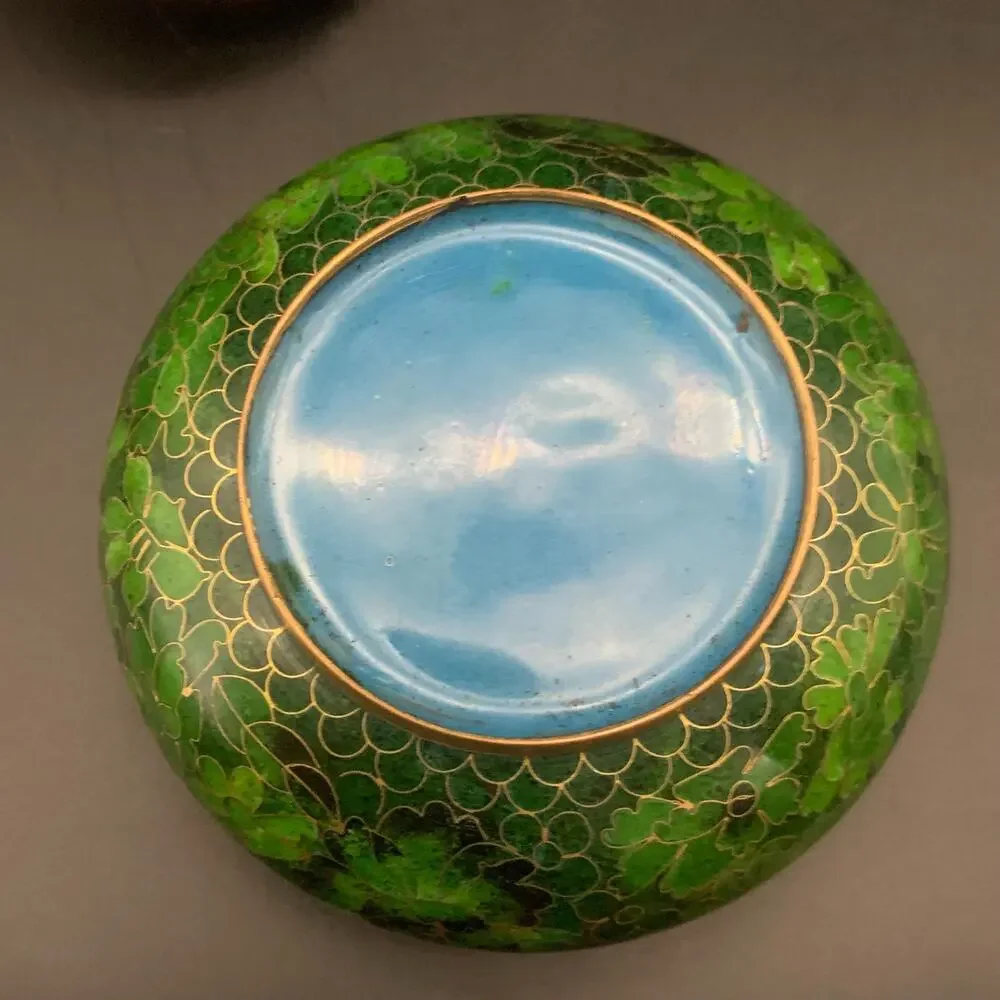 Chinese Cloisonne Bowl w/ Lid Enamel Over Brass Green Champleve Floral Leaf - Picture 10 of 16
